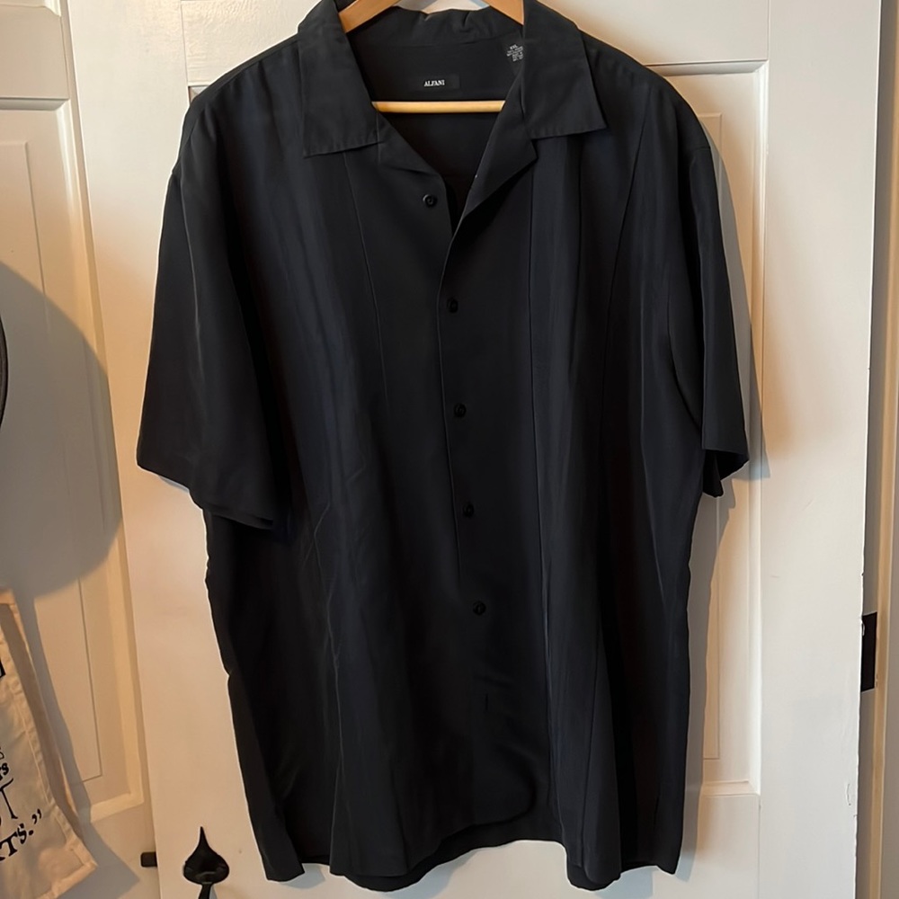 Alfani dress shirt. Size XXL.